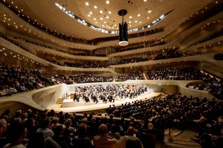 Konzertfoto 23.10.2024 / MILOŠ / Elbphilharmonie Hamburg