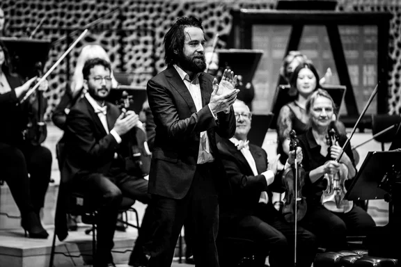 50- 2022-11-29 Orchestre National de France Daniil Trifonov Cristian Macelaru Elbphilharmonie Hamburg-01929 - 29. November 2022- Sebastian Madej.jpg