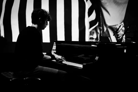 20191107_Francesco Tristano_00004_c_Sebastian Madej_Deutsche Klassik.jpg